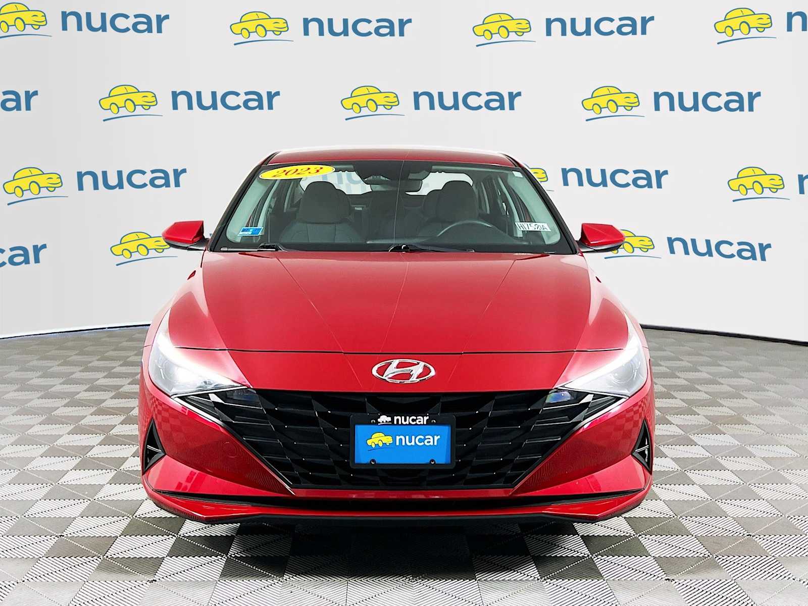 2023 Hyundai Elantra SE - Photo 2