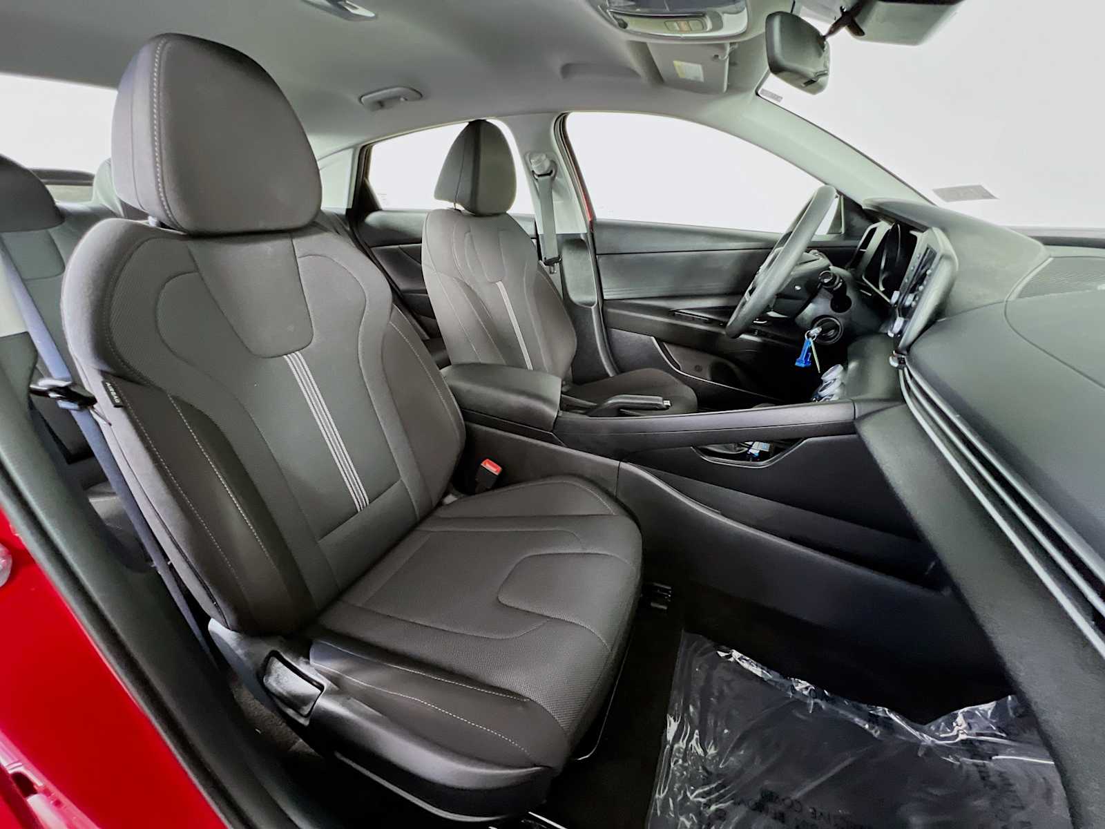 2023 Hyundai Elantra SE - Photo 26