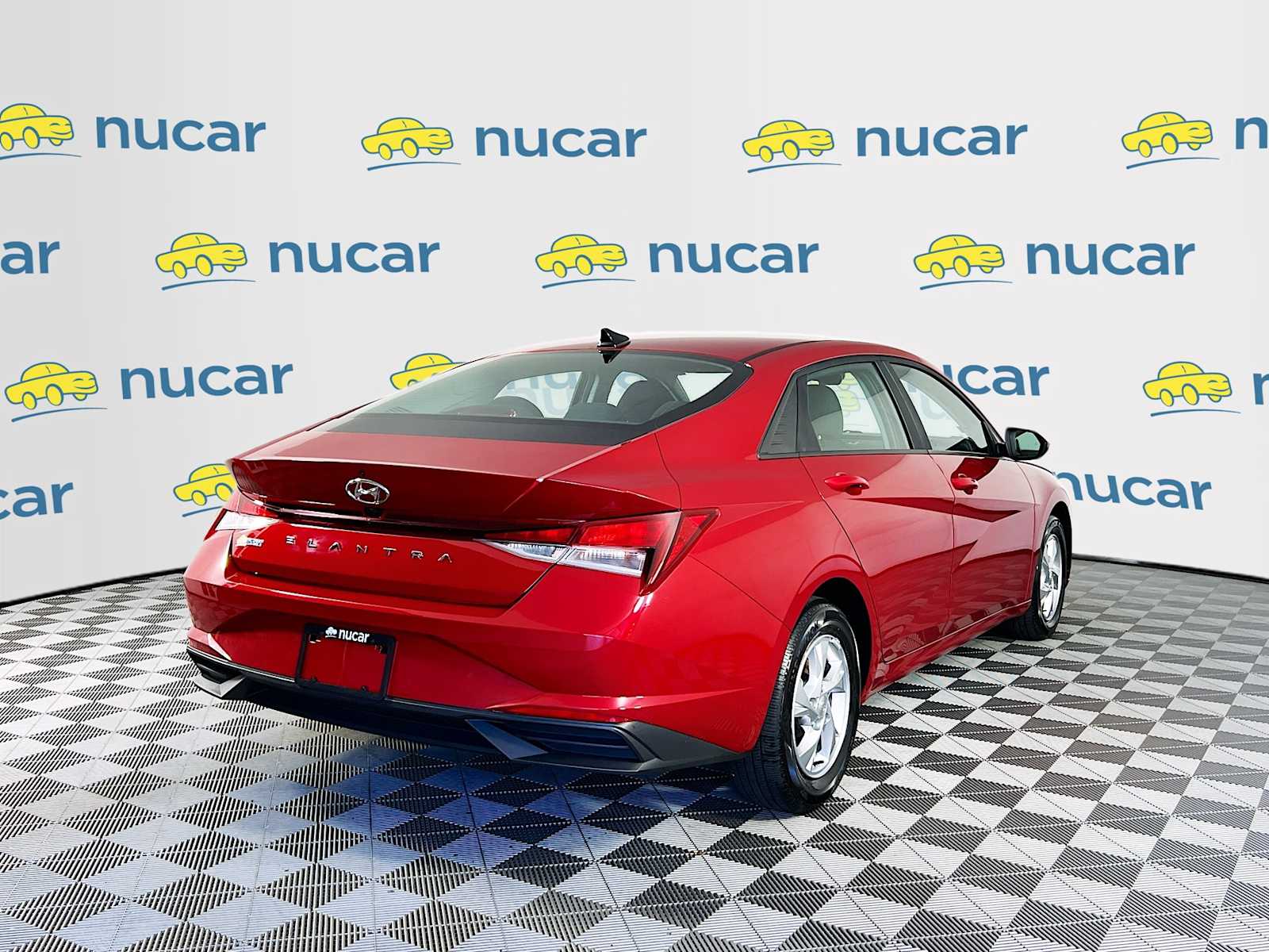 2023 Hyundai Elantra SE - Photo 7