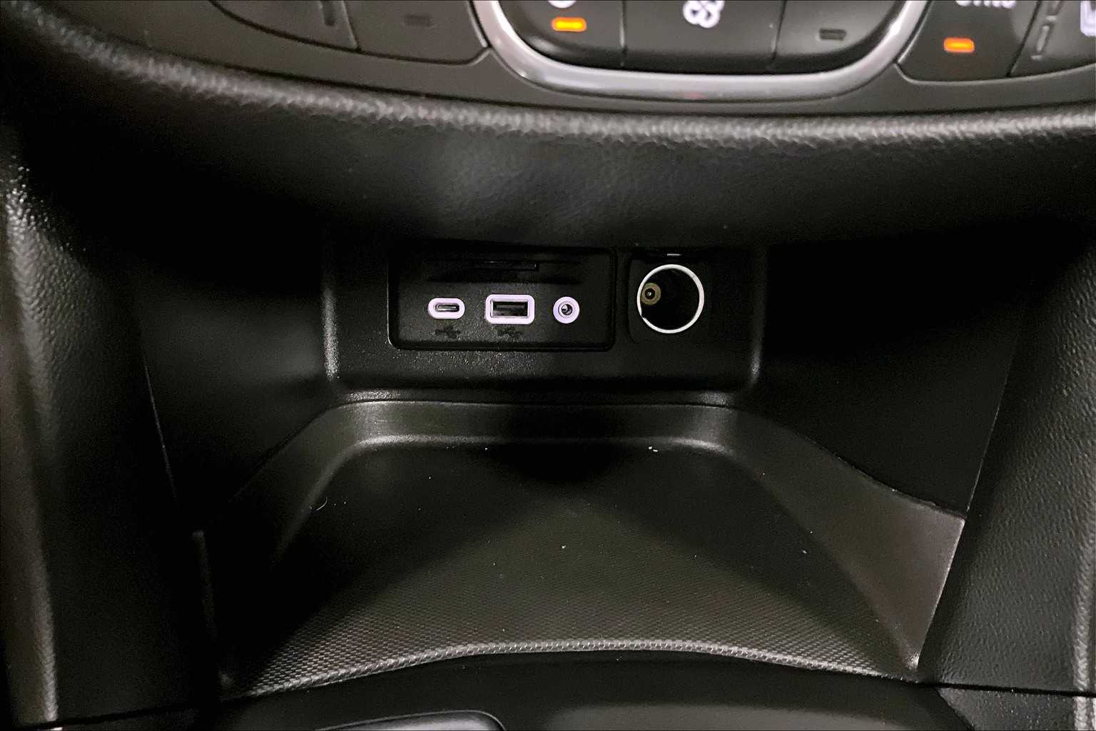 2019 Chevrolet Equinox LT - Photo 26