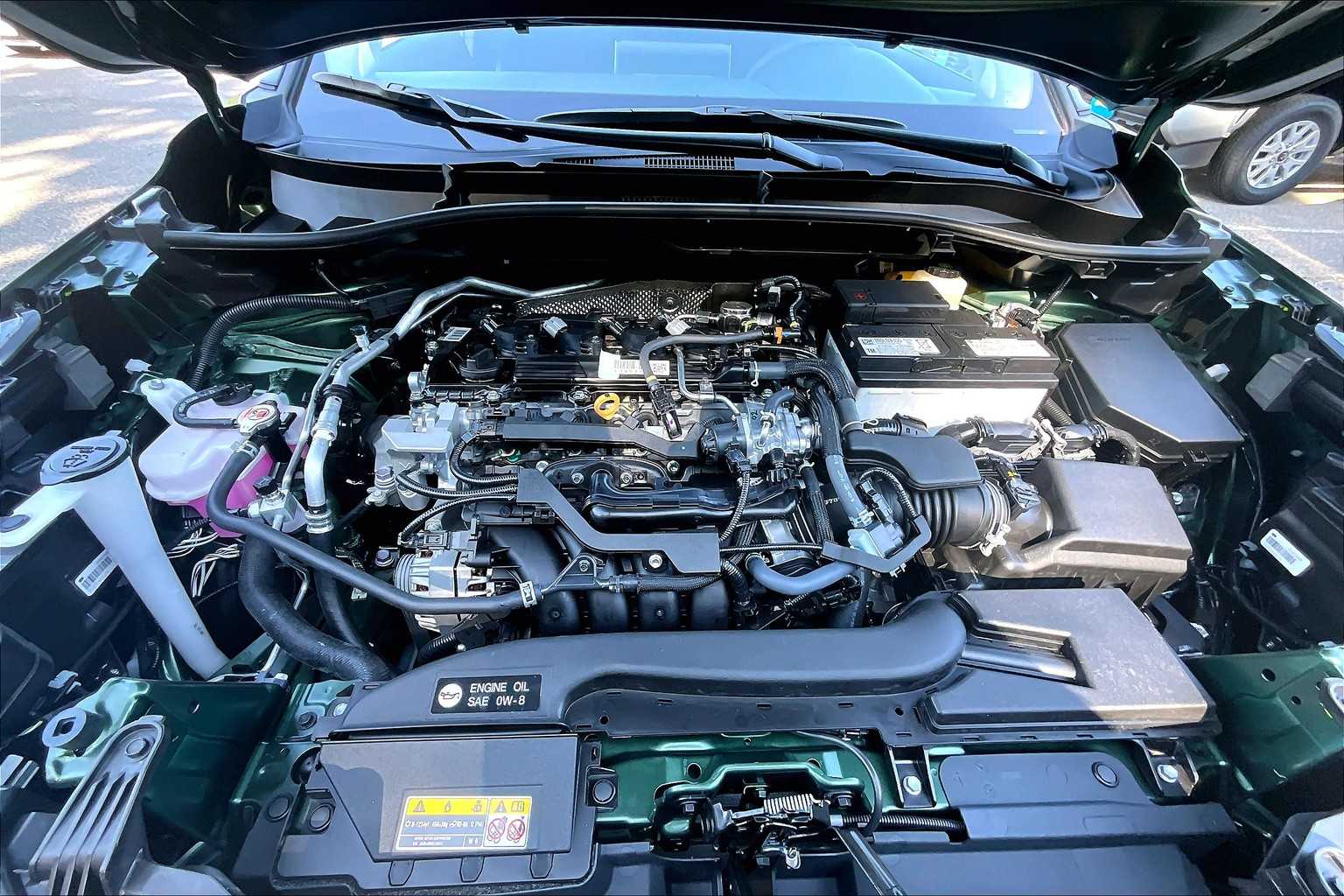 2025 Toyota Corolla Cross XLE - Photo 16