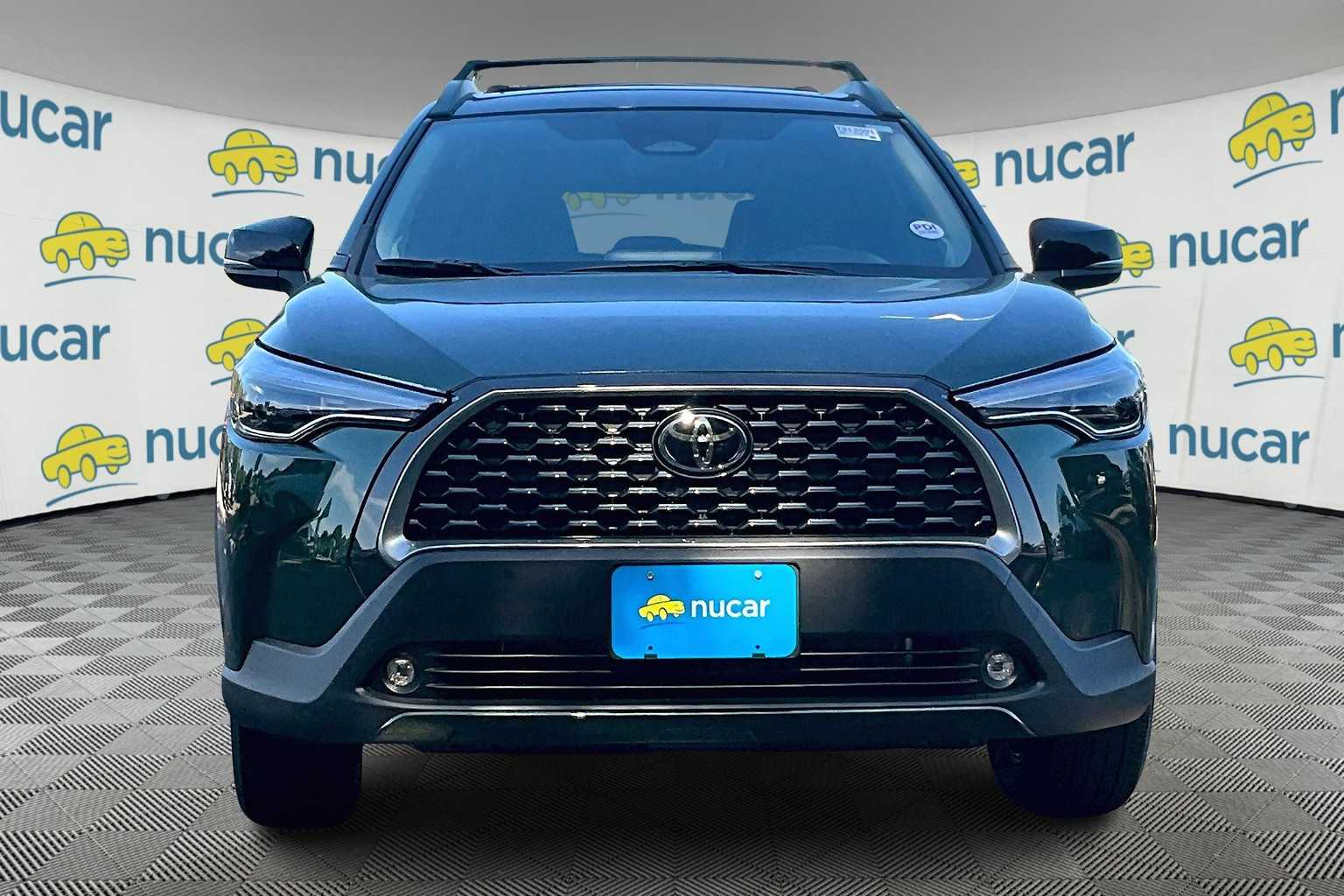2025 Toyota Corolla Cross XLE - Photo 3