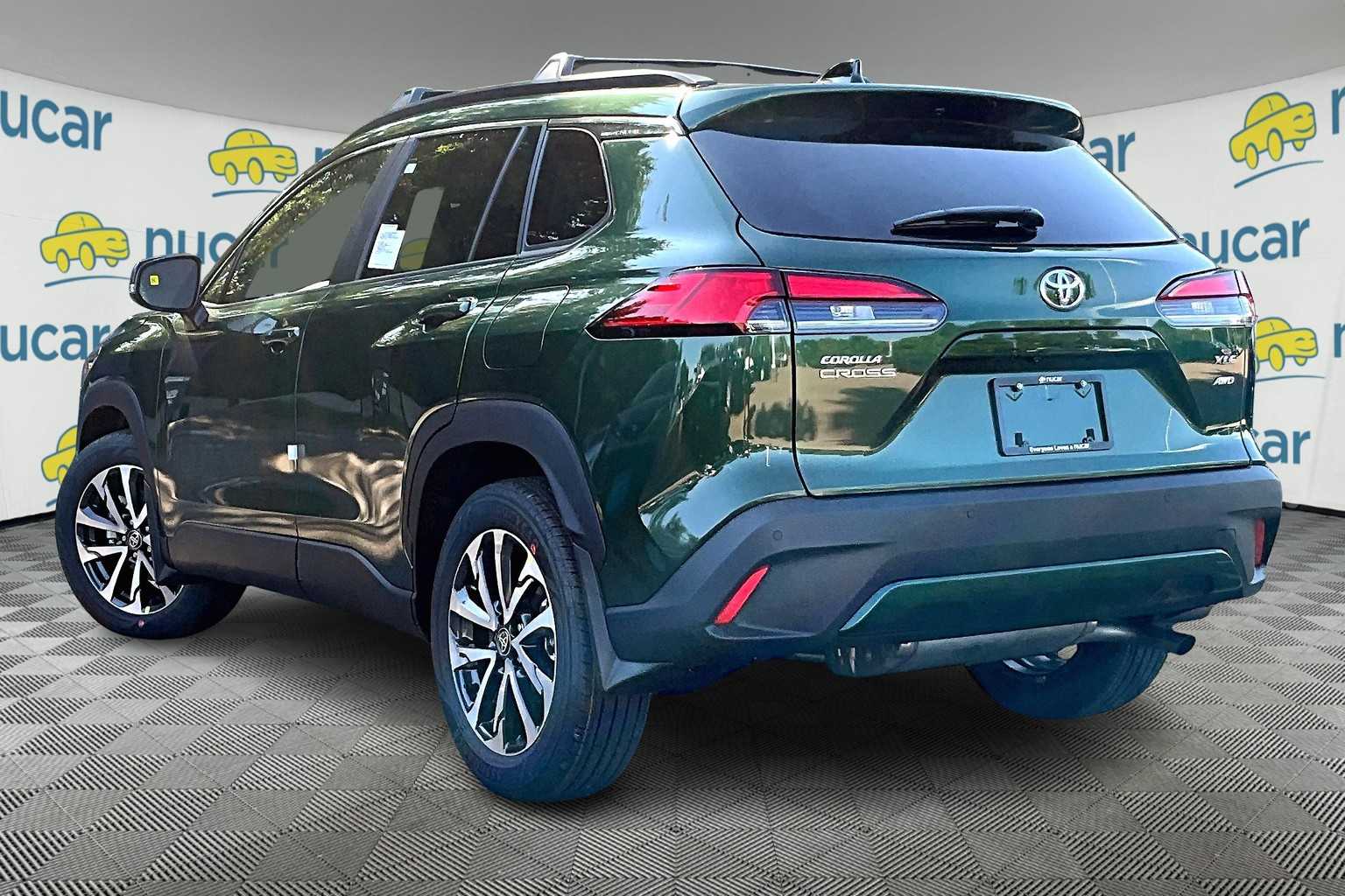 2025 Toyota Corolla Cross XLE - Photo 5