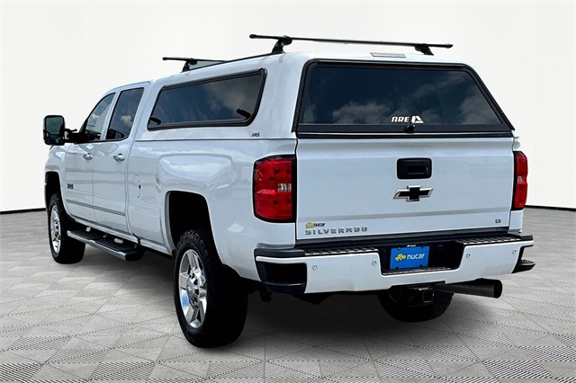 2019 Chevrolet Silverado 2500HD LT - Photo 4