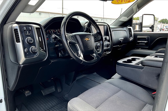2019 Chevrolet Silverado 2500HD LT - Photo 8