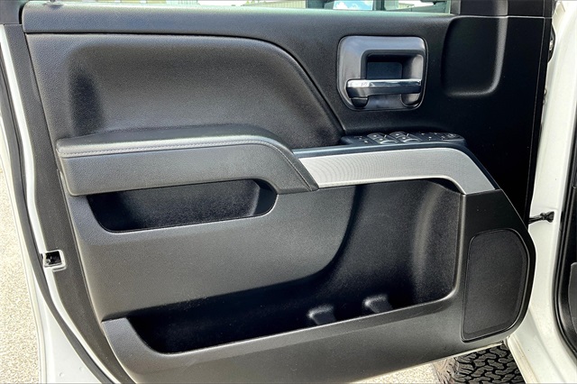 2019 Chevrolet Silverado 2500HD LT - Photo 9