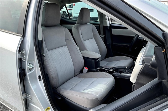 2016 Toyota Corolla LE - Photo 11