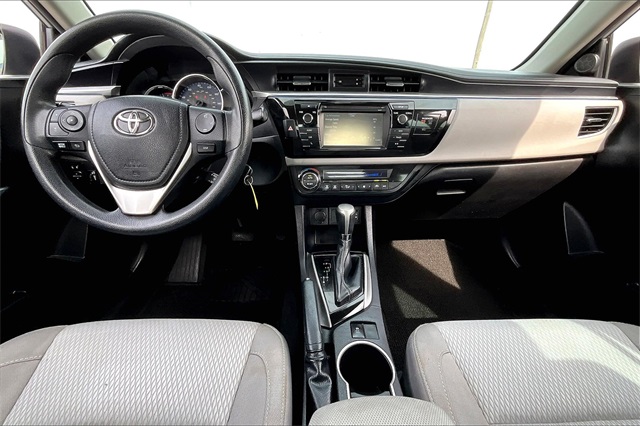 2016 Toyota Corolla LE - Photo 20