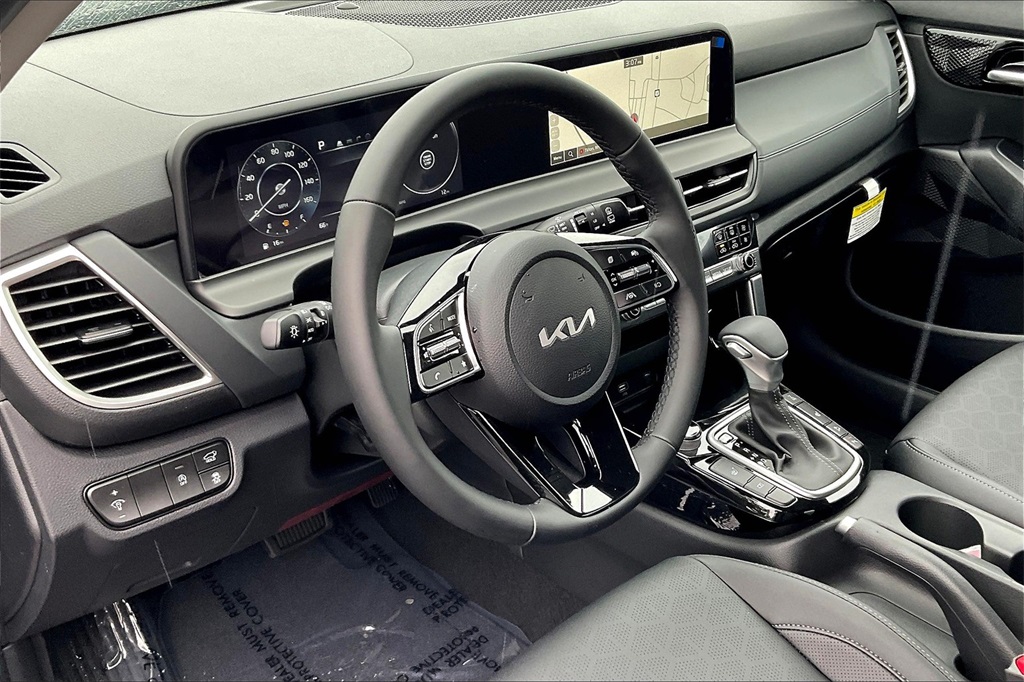 2026 Kia Seltos EX - Photo 9