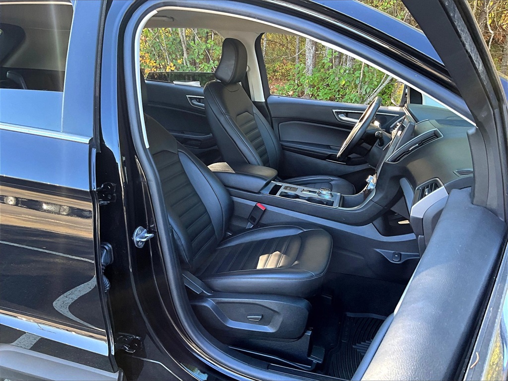2021 Ford Edge SEL - Photo 11