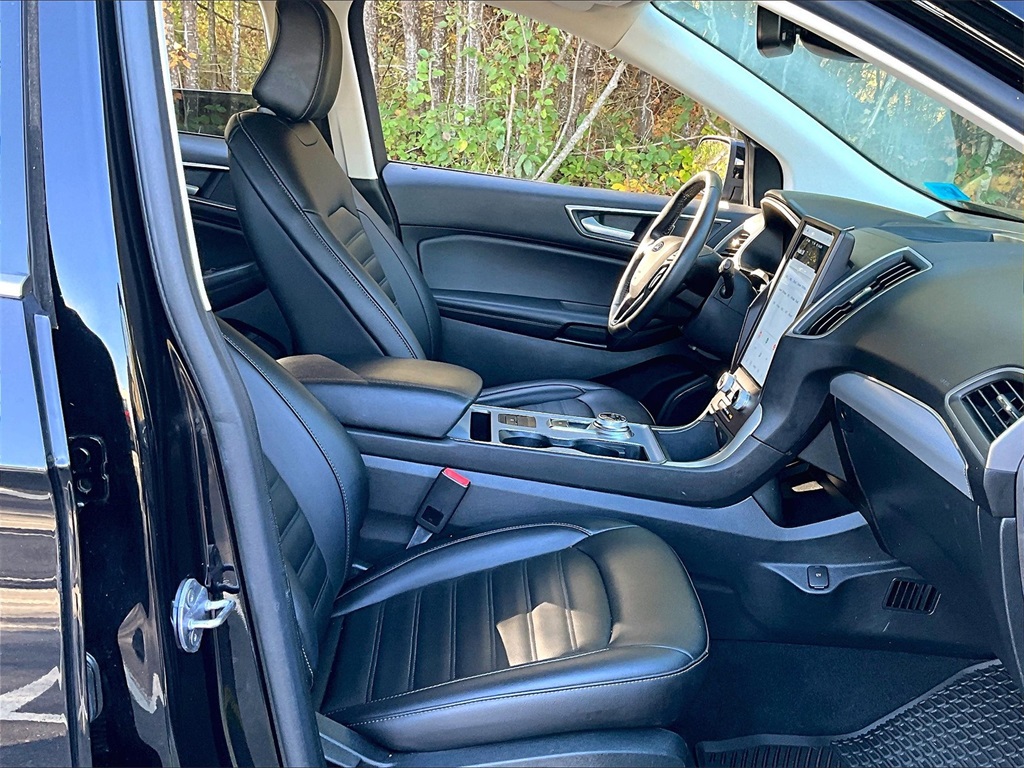 2021 Ford Edge SEL - Photo 14