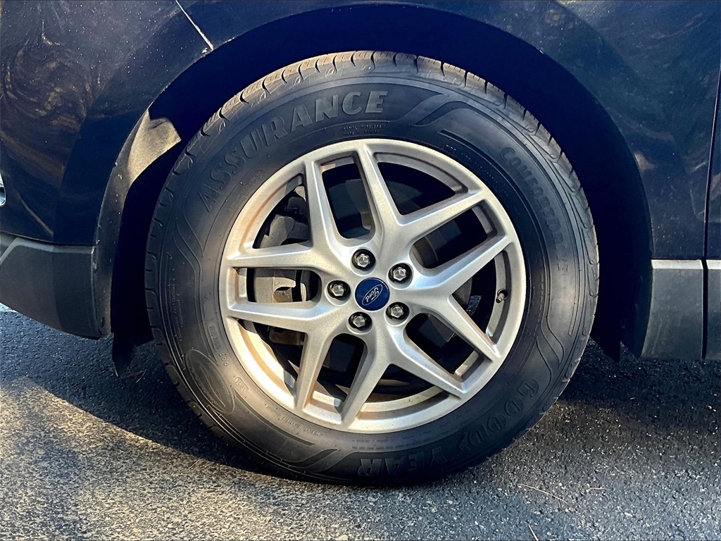 2021 Ford Edge SEL - Photo 7