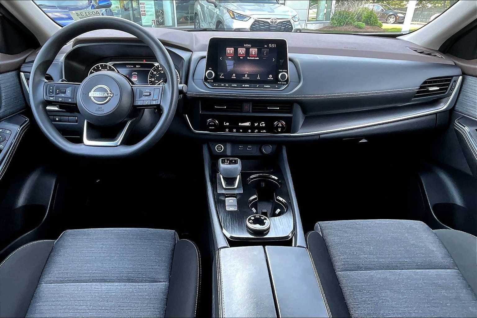 2023 Nissan Rogue SV - Photo 21