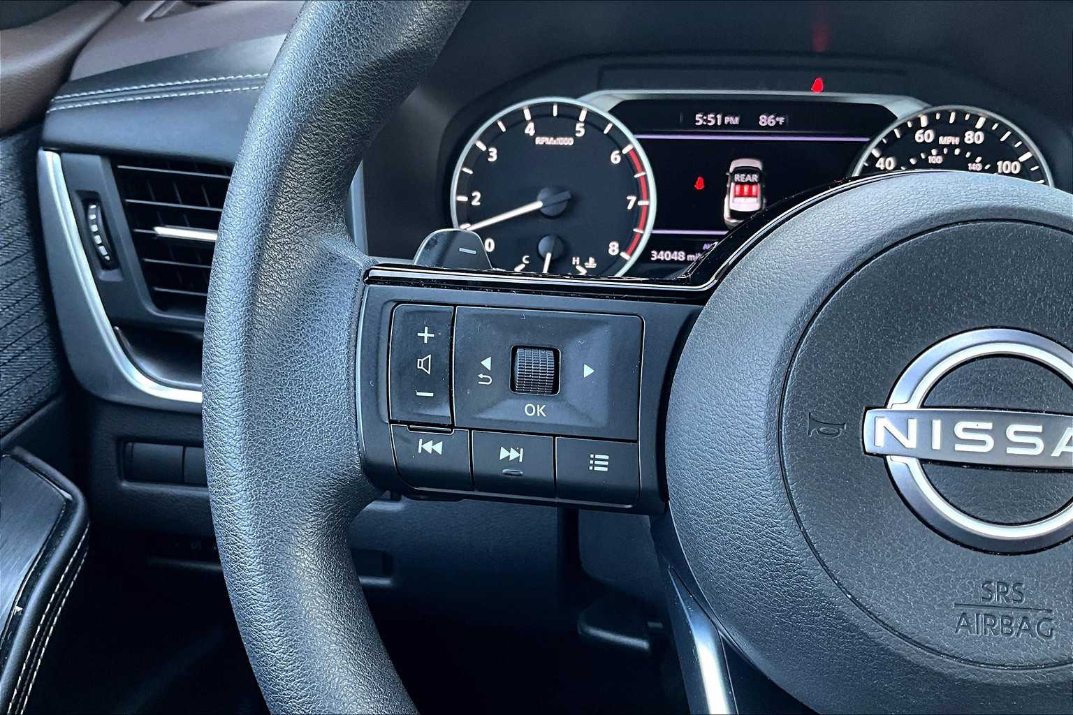 2023 Nissan Rogue SV - Photo 22