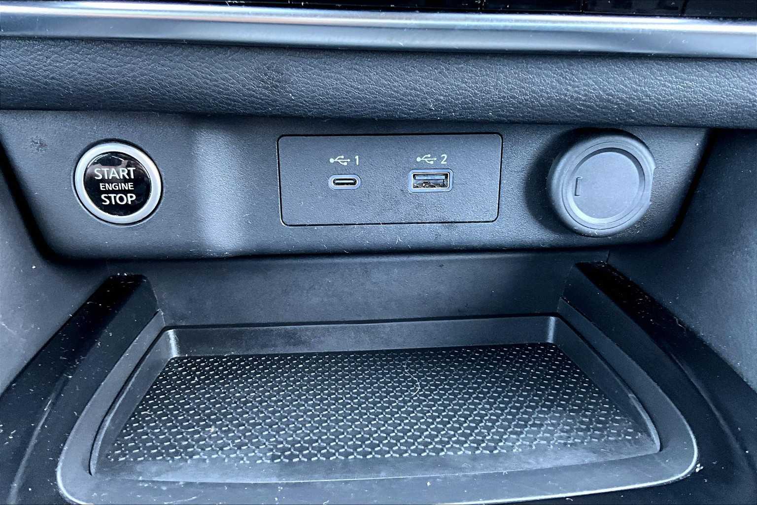 2023 Nissan Rogue SV - Photo 25