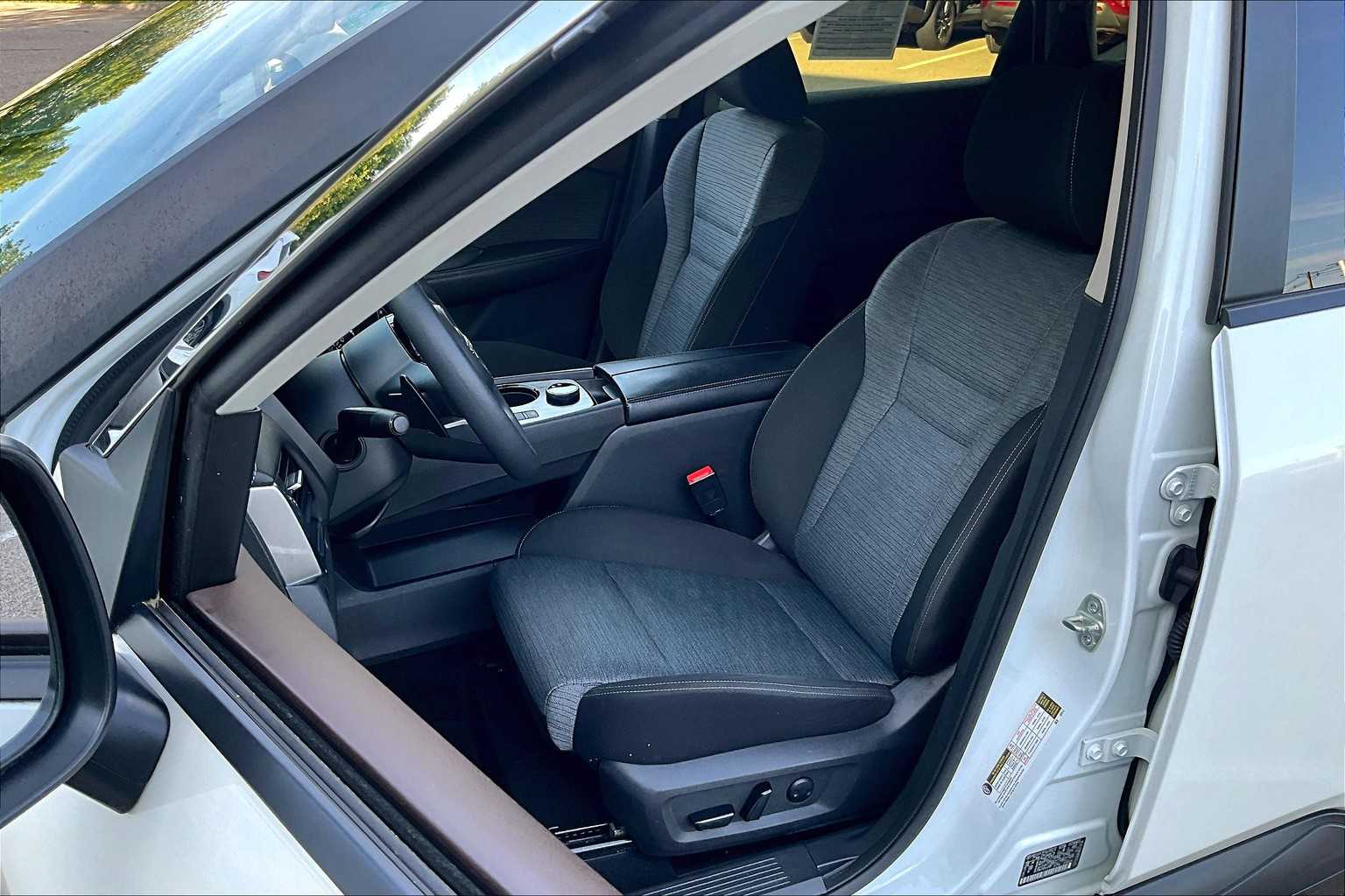 2023 Nissan Rogue SV - Photo 10