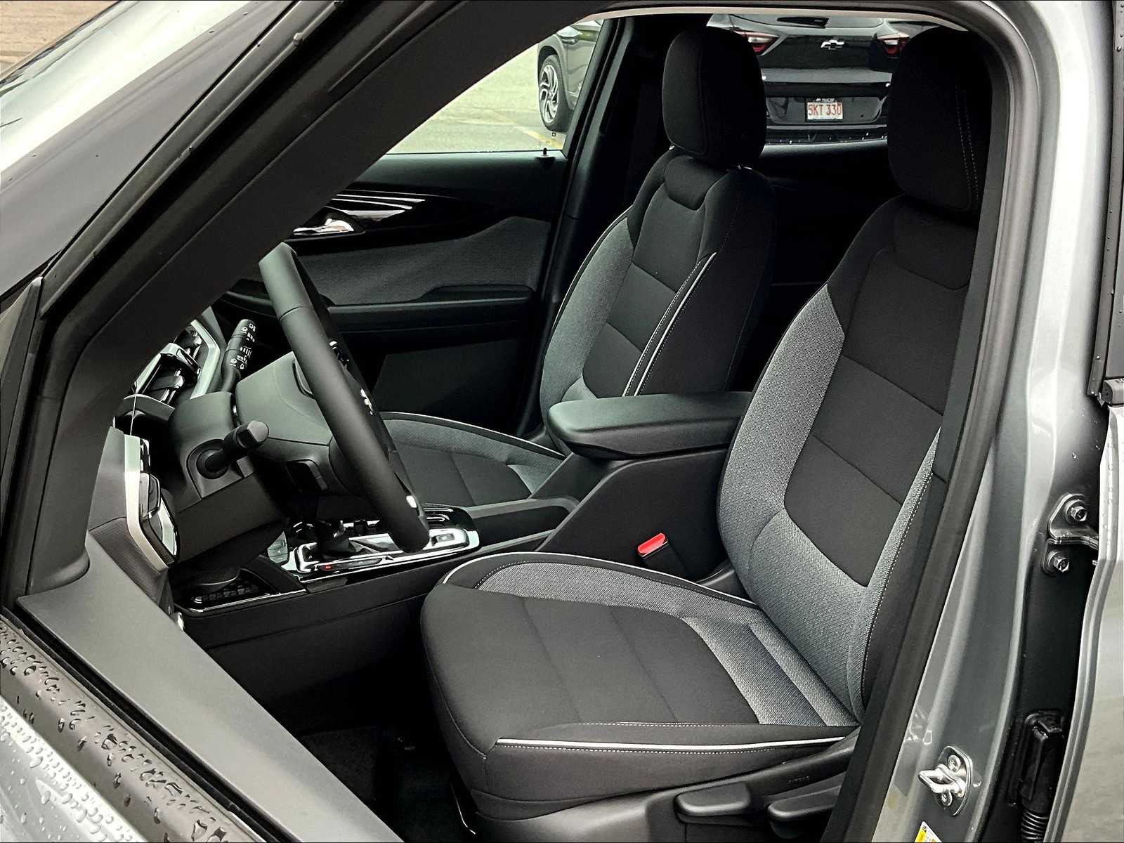 2026 Chevrolet TrailBlazer LT - Photo 11