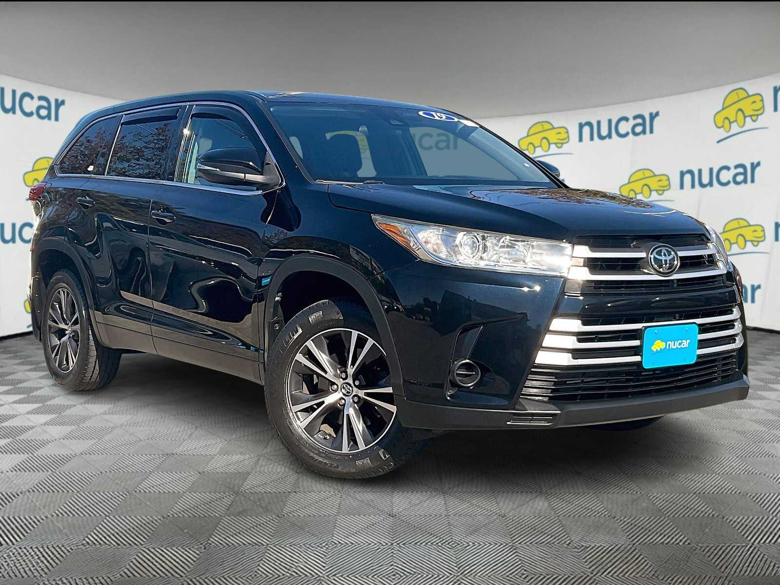 2019 Toyota Highlander LE