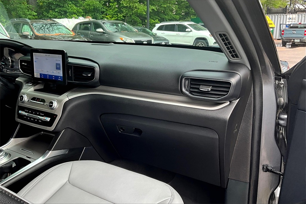 2021 Ford Explorer XLT - Photo 13