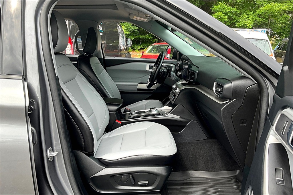 2021 Ford Explorer XLT - Photo 14