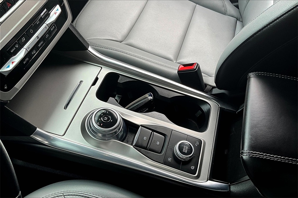 2021 Ford Explorer XLT - Photo 21