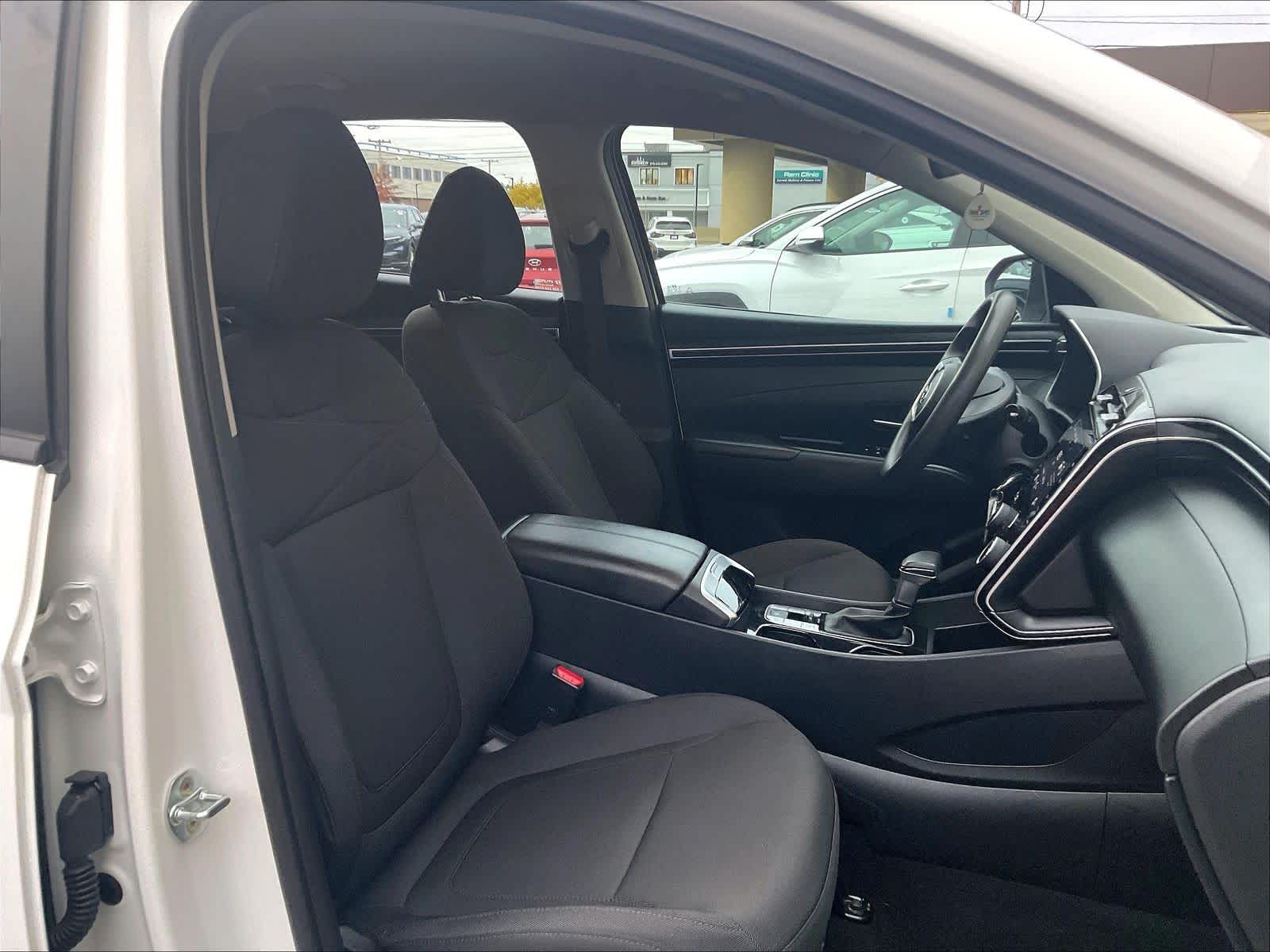 2023 Hyundai Tucson SE - Photo 11