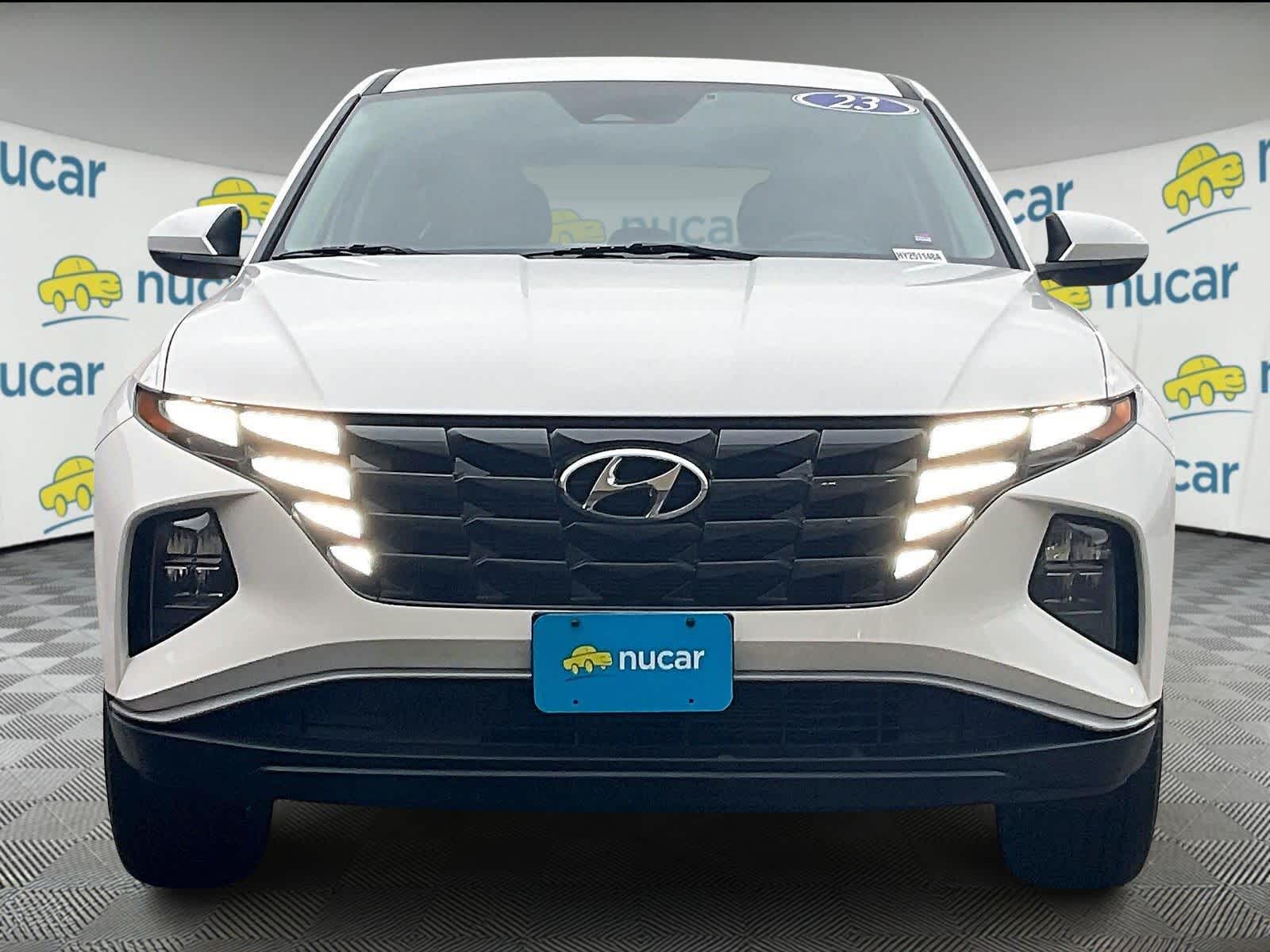 2023 Hyundai Tucson SE - Photo 2