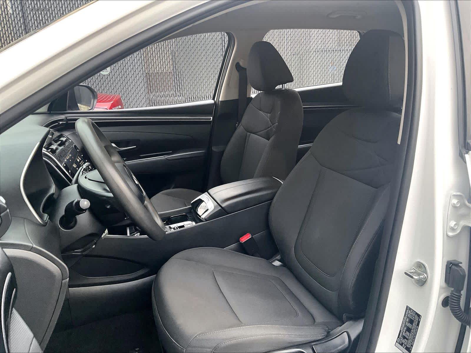 2023 Hyundai Tucson SE - Photo 10