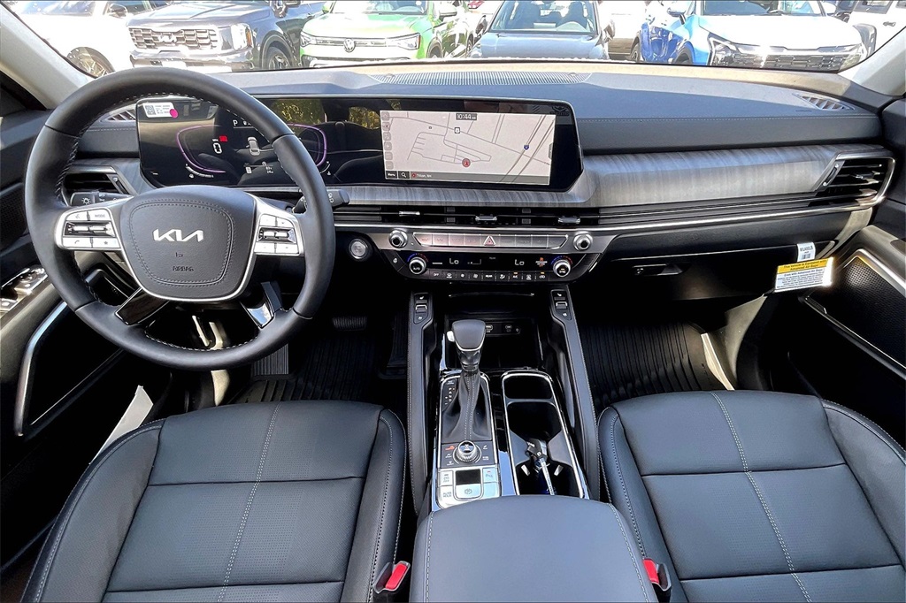 2025 Kia Telluride EX - Photo 12