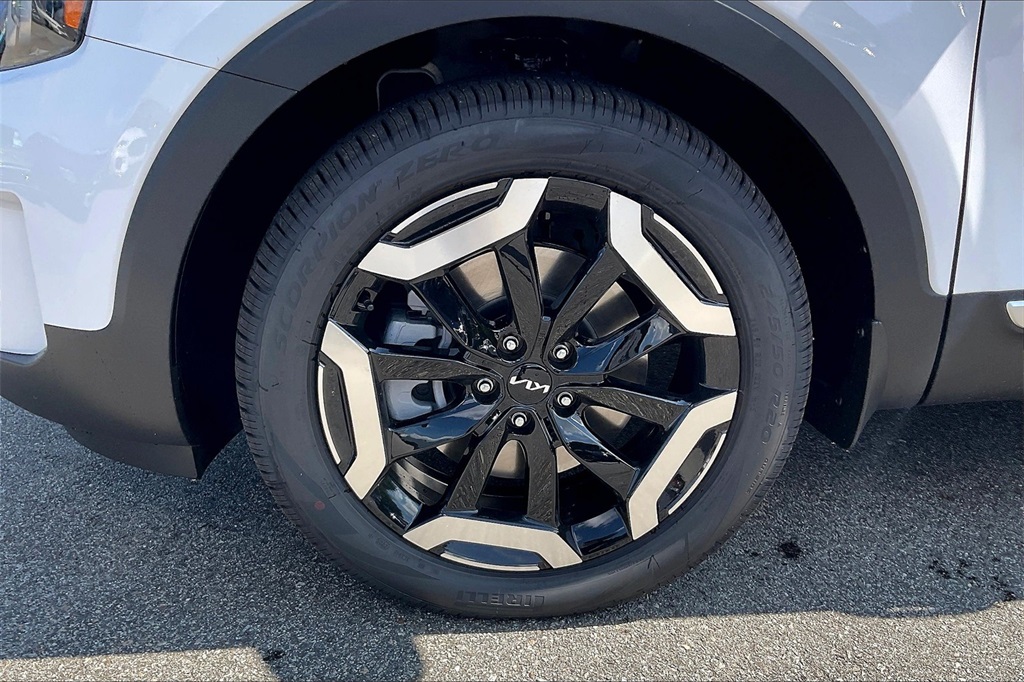 2025 Kia Telluride EX - Photo 8