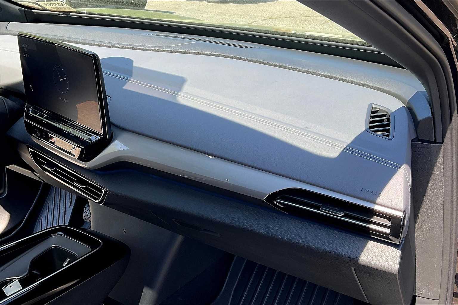 2023 Volkswagen ID.4 Pro S - Photo 13