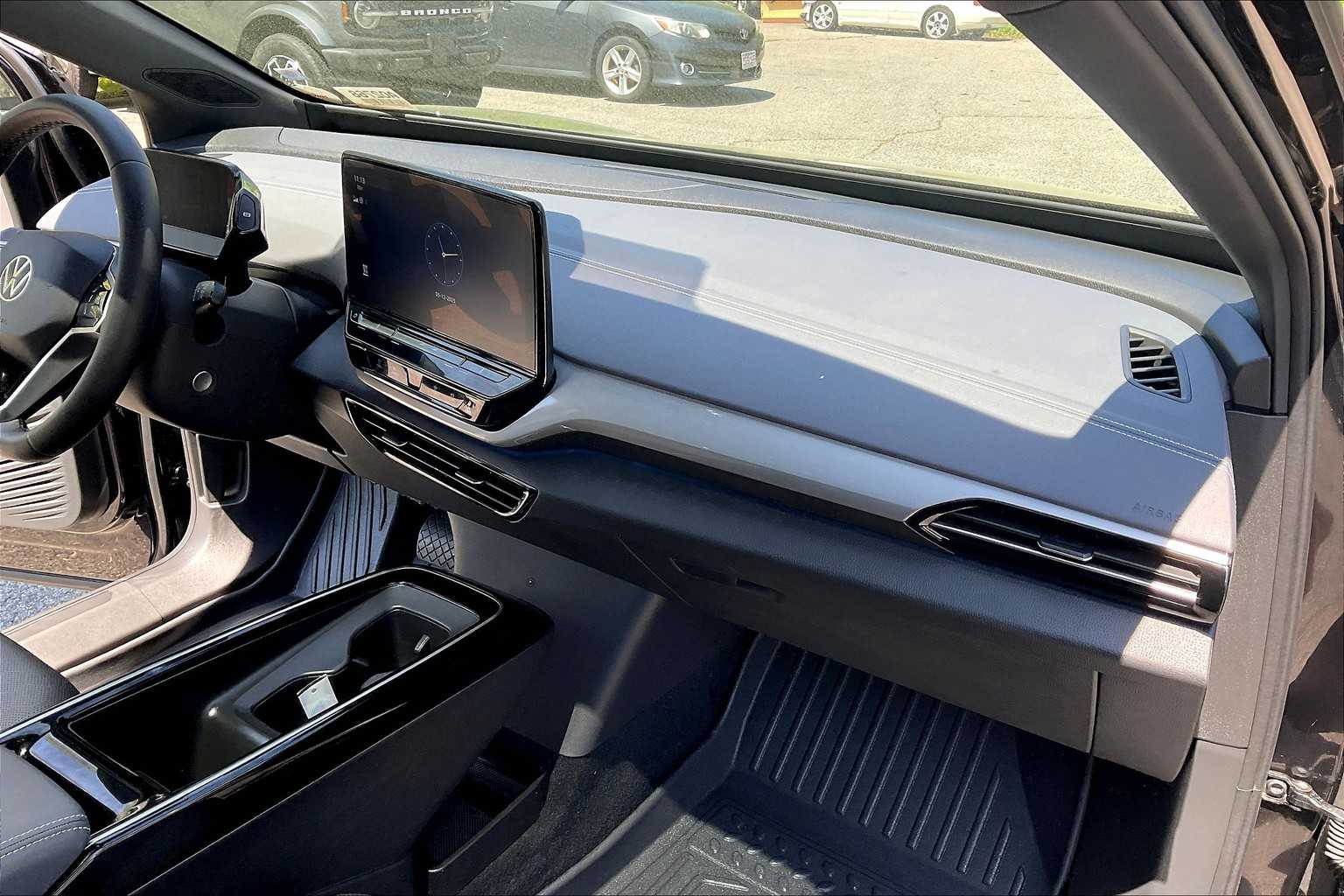 2023 Volkswagen ID.4 Pro S - Photo 14