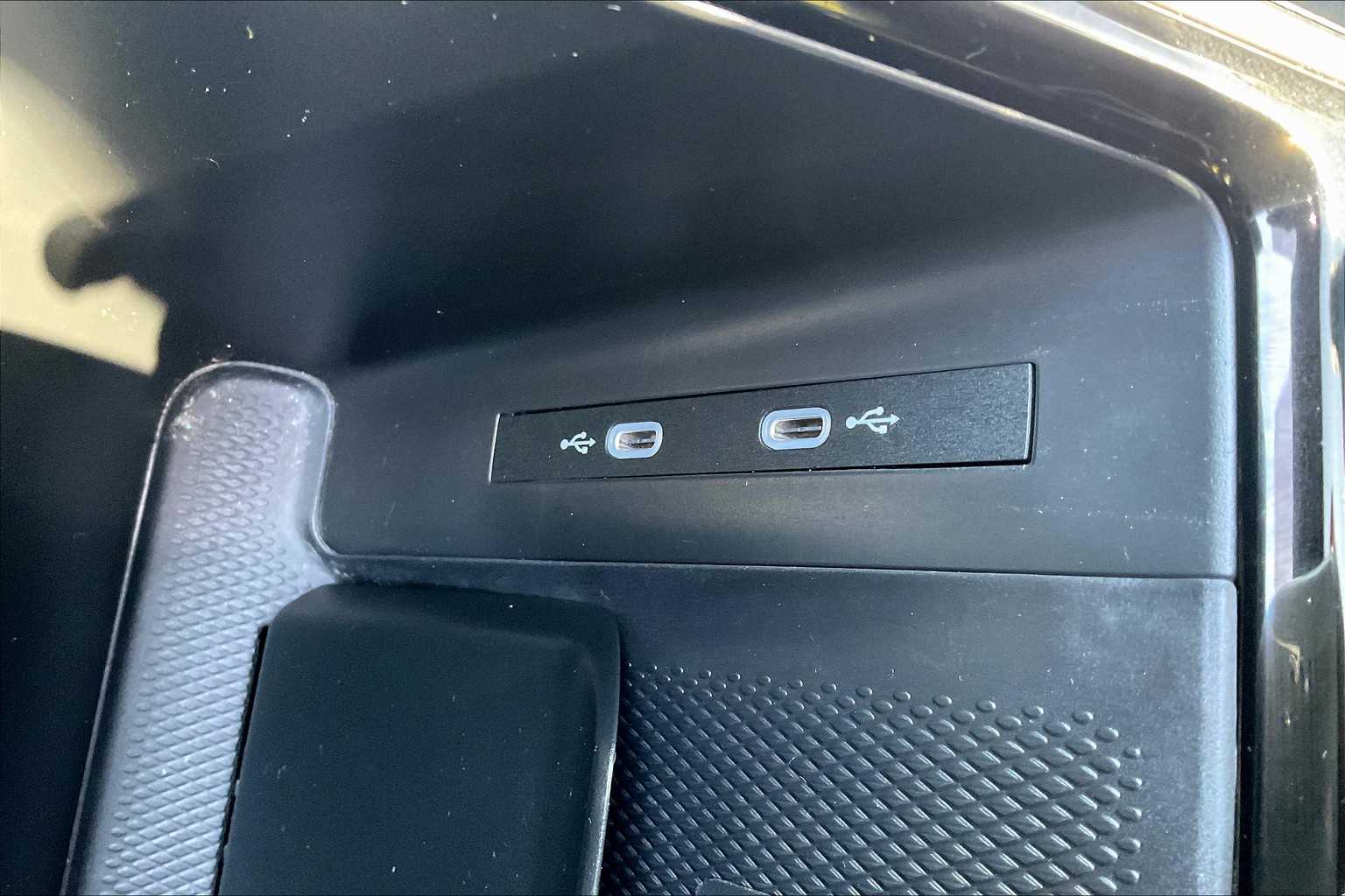 2023 Volkswagen ID.4 Pro S - Photo 27