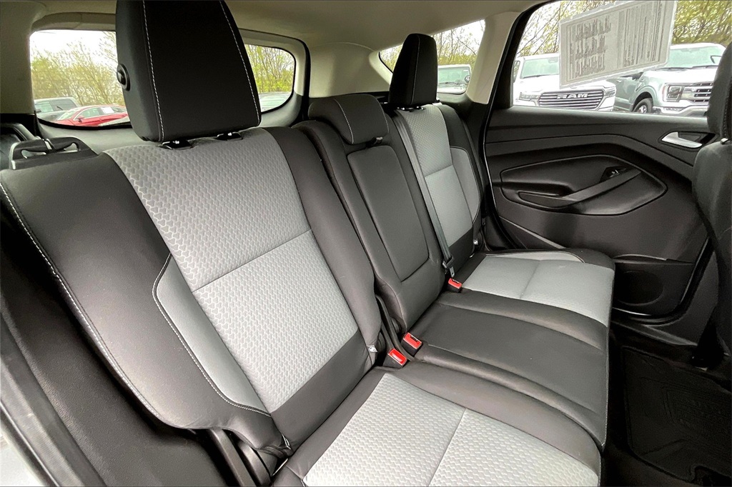 2017 Ford Escape SE - Photo 15