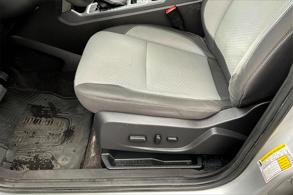 2017 Ford Escape SE - Photo 32