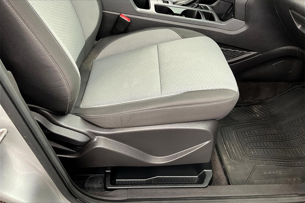 2017 Ford Escape SE - Photo 34
