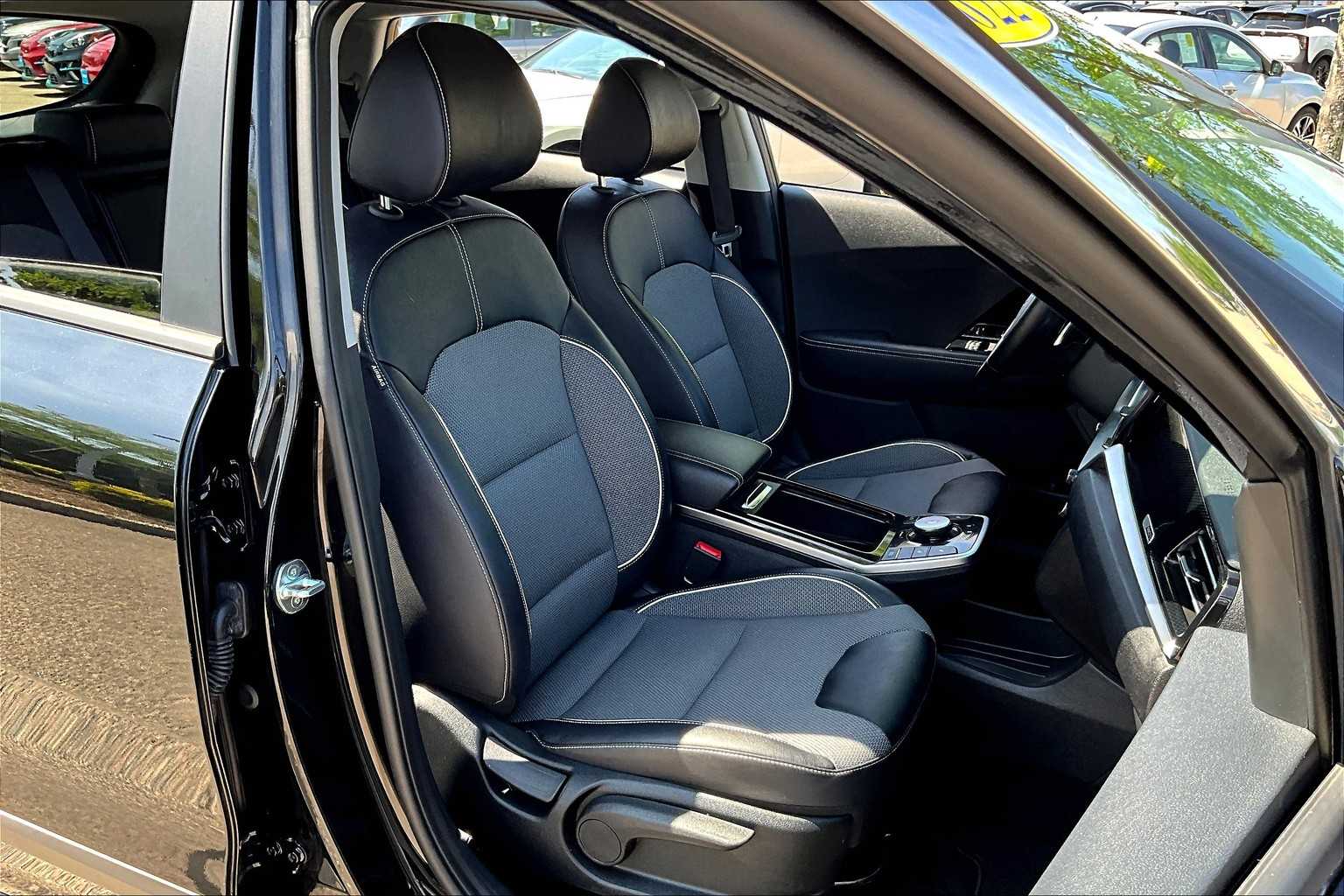 2022 Kia Niro EV EX - Photo 11