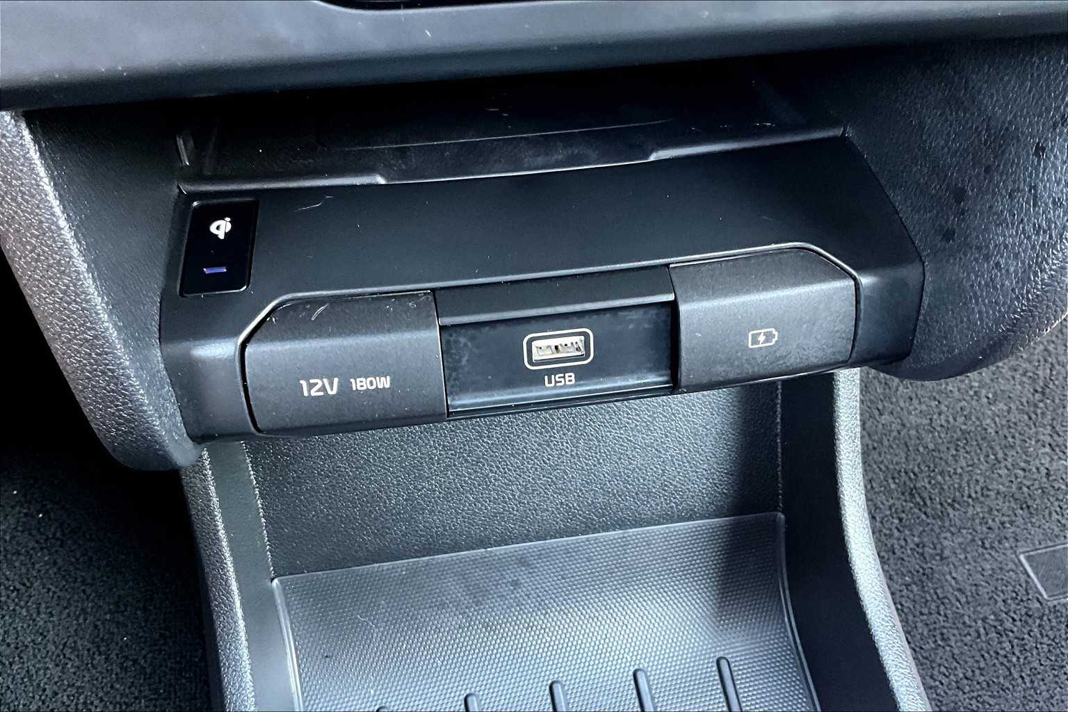 2022 Kia Niro EV EX - Photo 25