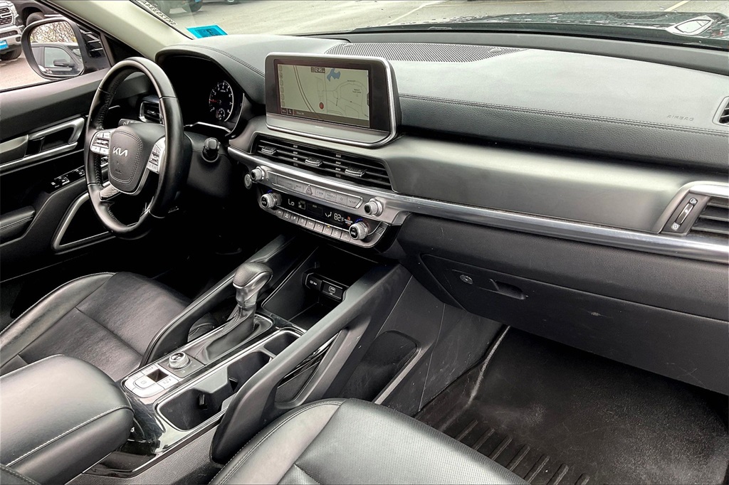 2022 Kia Telluride LX - Photo 13