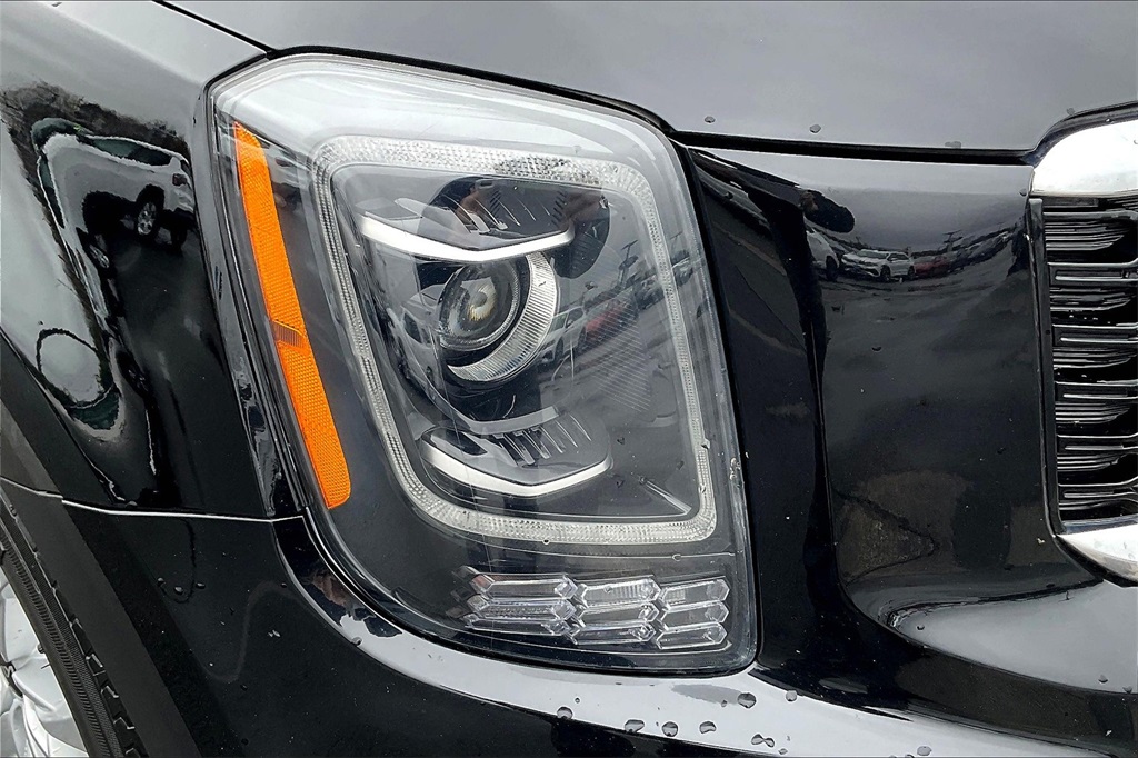 2022 Kia Telluride LX - Photo 30