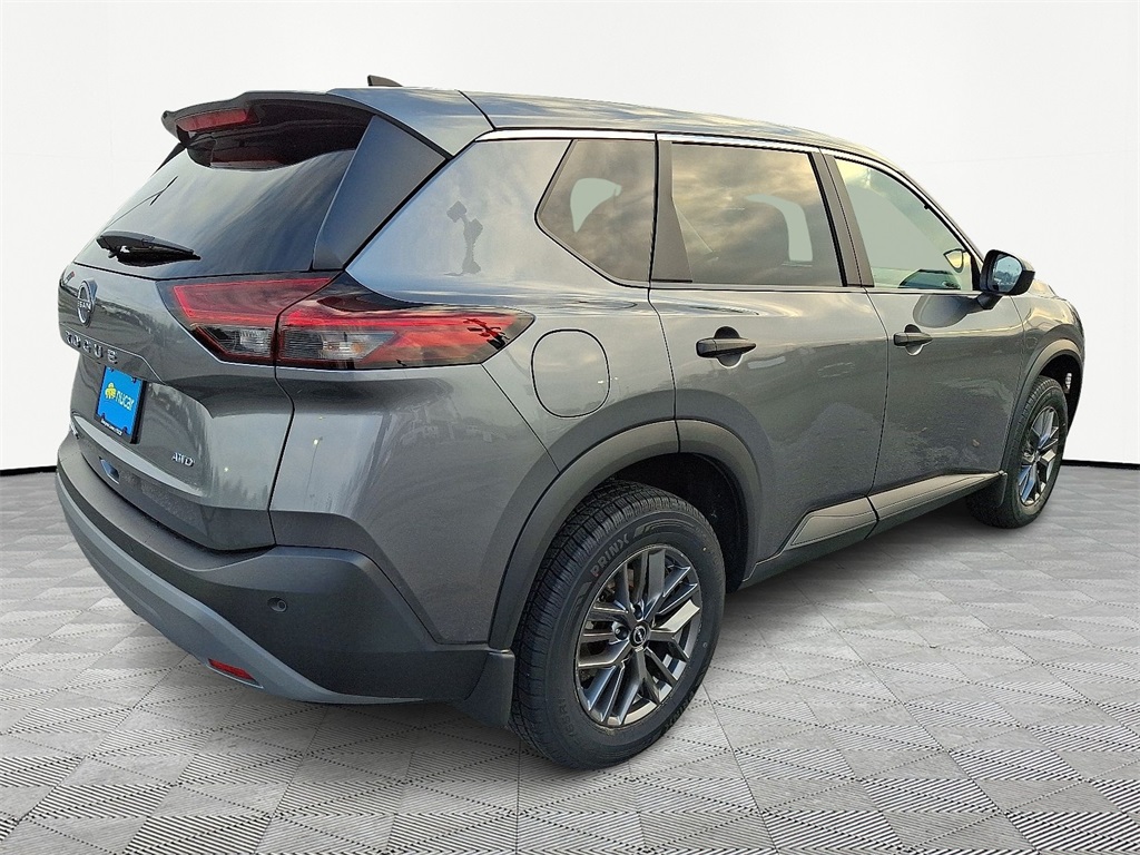 2023 Nissan Rogue S - Photo 7