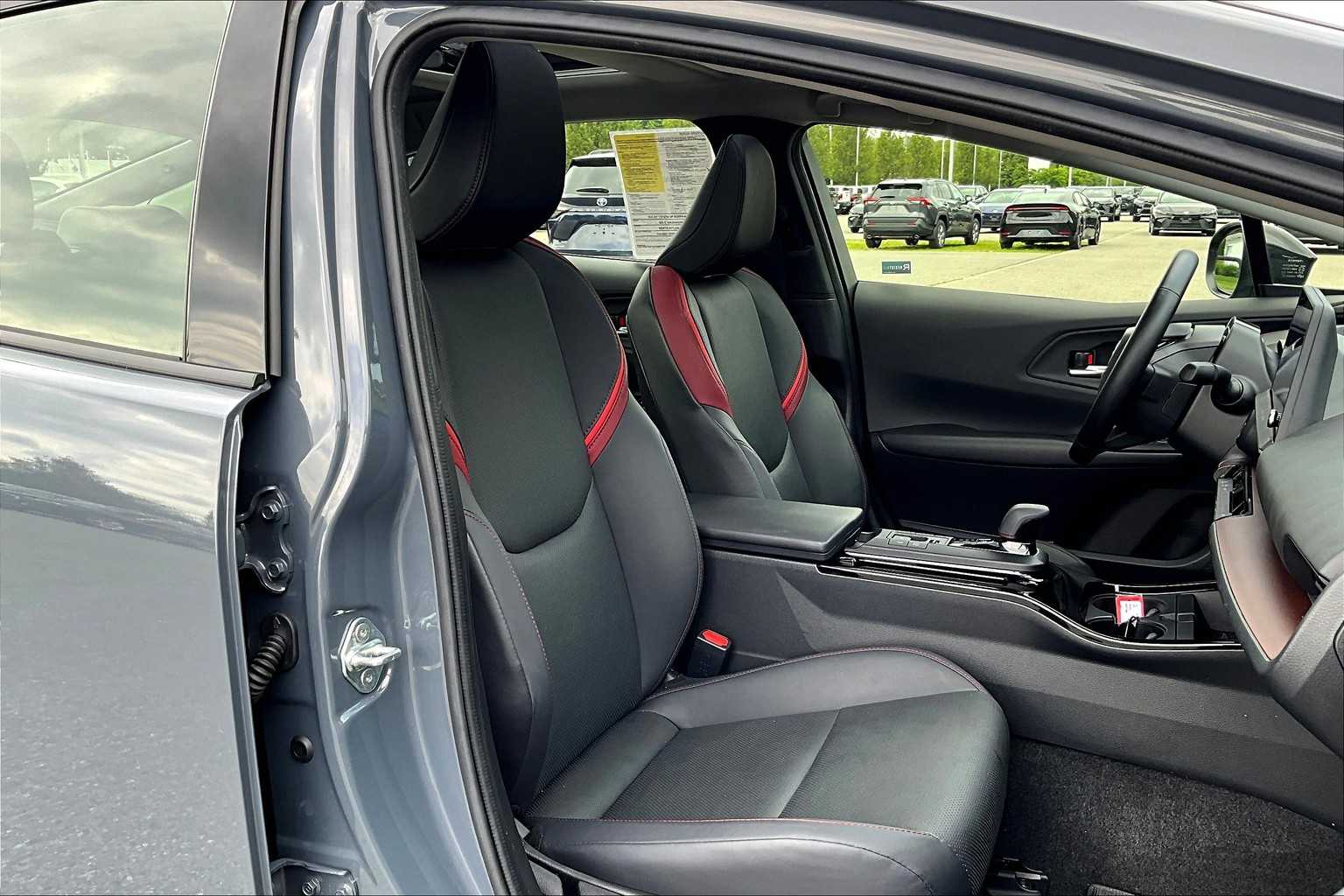2023 Toyota Prius Prime XSE - Photo 11