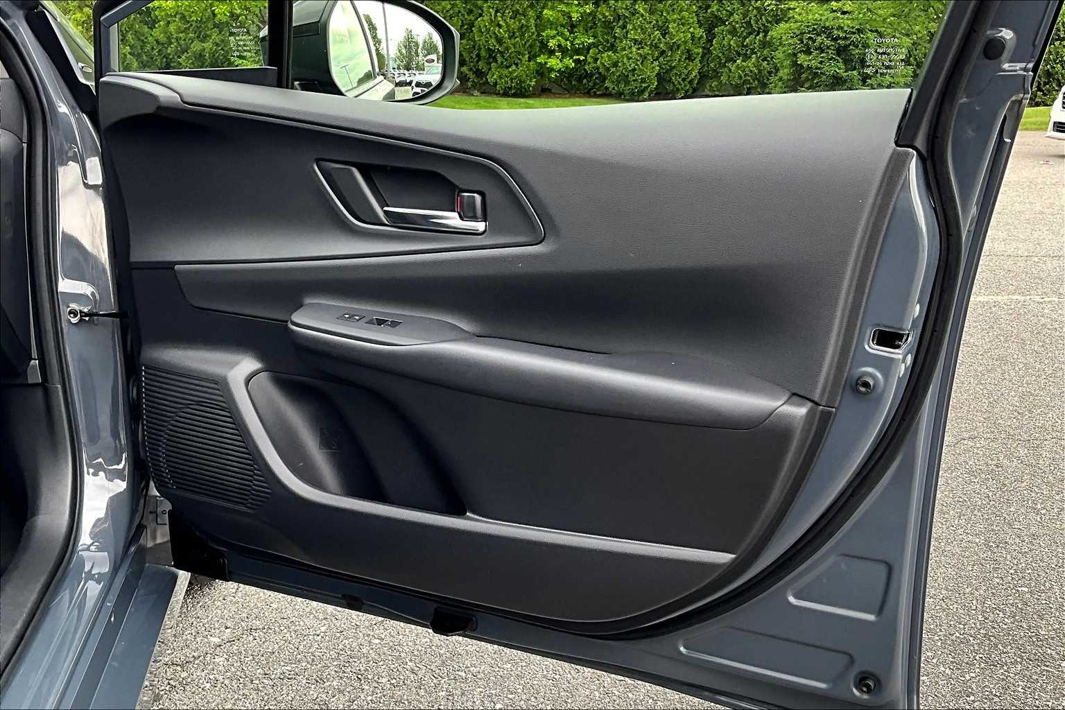 2023 Toyota Prius Prime XSE - Photo 12