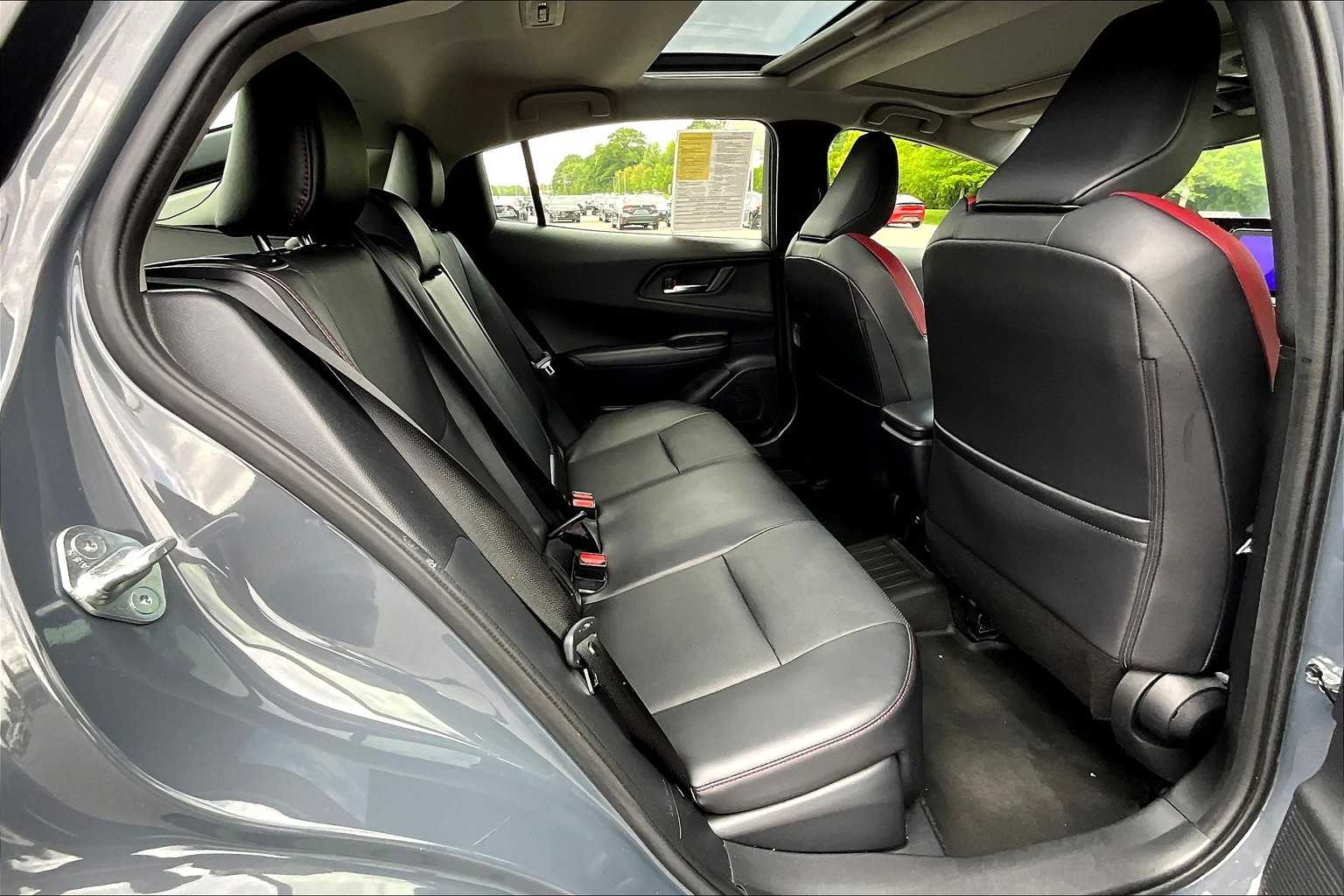 2023 Toyota Prius Prime XSE - Photo 16