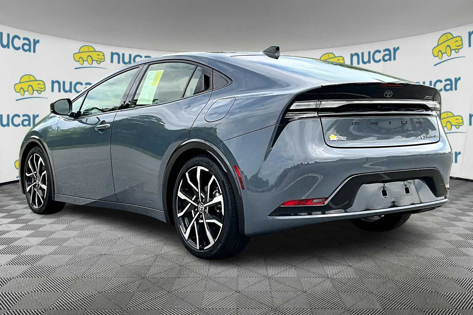2023 Toyota Prius Prime XSE - Photo 4