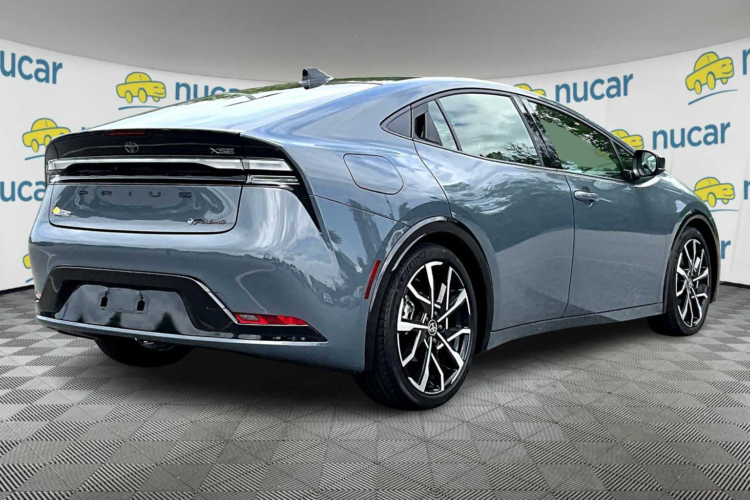 2023 Toyota Prius Prime XSE - Photo 6