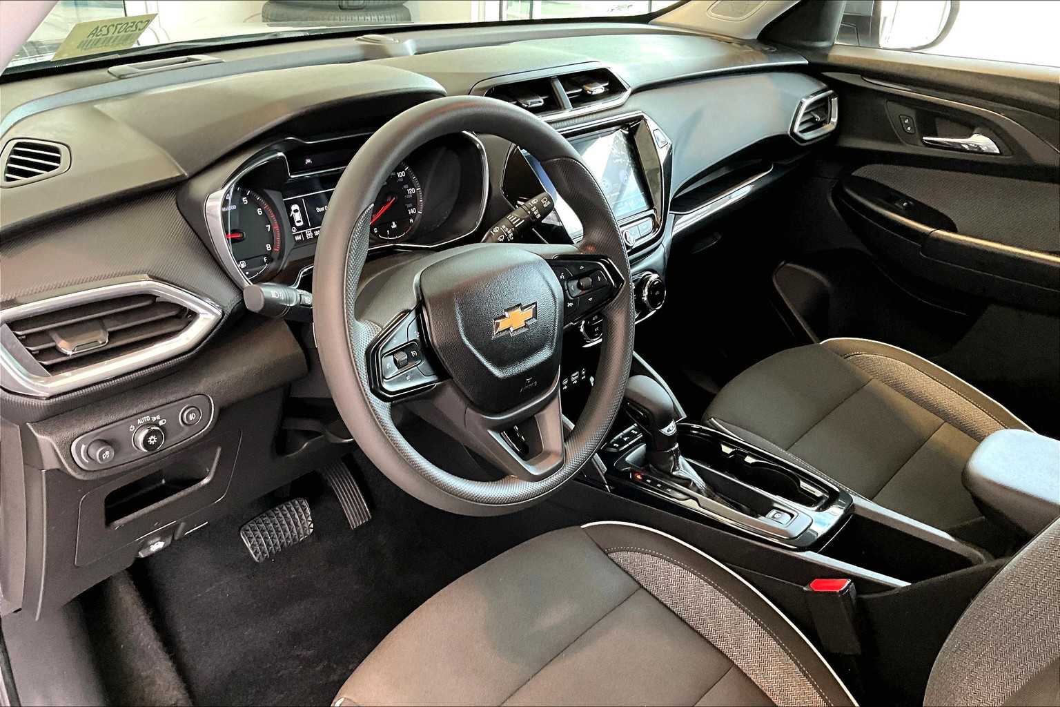 2023 Chevrolet TrailBlazer LT - Photo 8