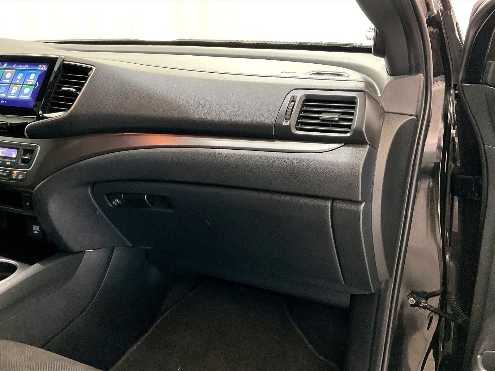 2022 Honda Pilot Sport - Photo 13