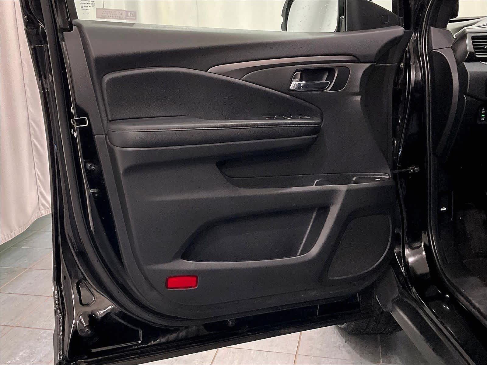 2022 Honda Pilot Sport - Photo 9