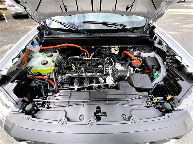 2025 Ford Maverick XL - Photo 12